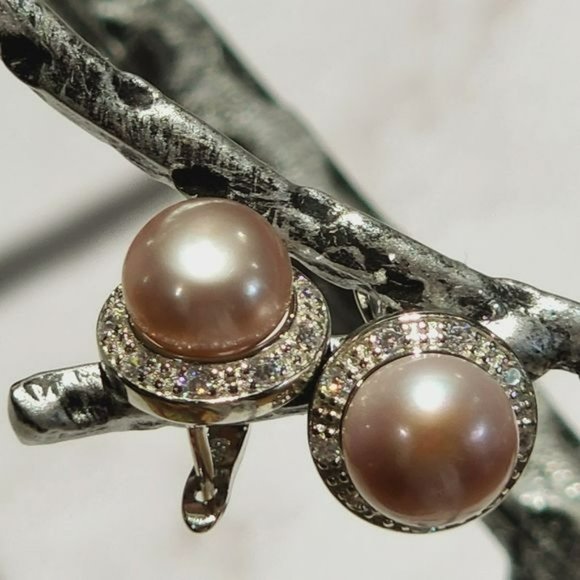 925 Sterling Silver Button Cultured Lavender Freshwater Pearl Leverback Earrings - Picture 7 of 10